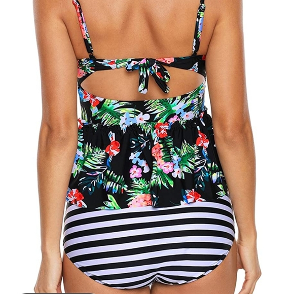 Plus size tankini - Picture 2 of 7